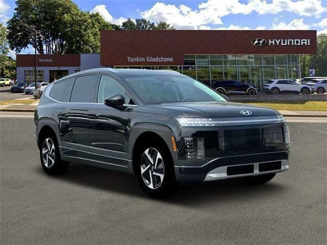 2026 Hyundai Ioniq 9 SE - Image 11