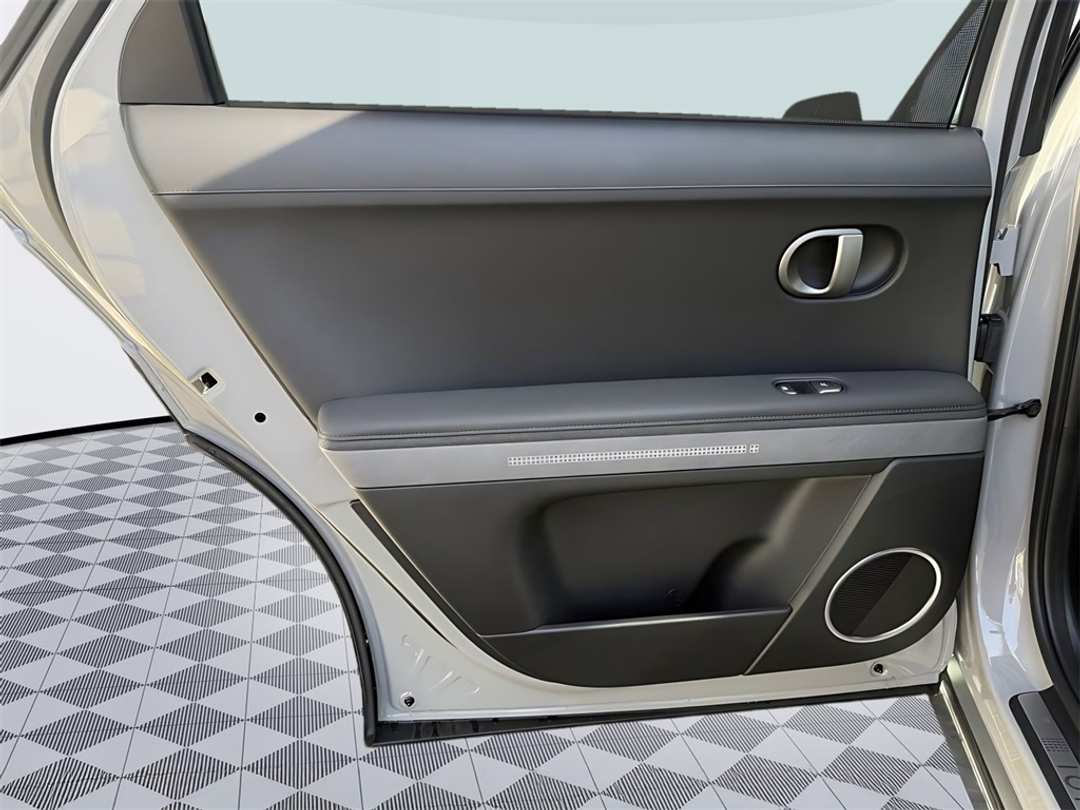 2026 Hyundai Ioniq 5 Limited - Image 28