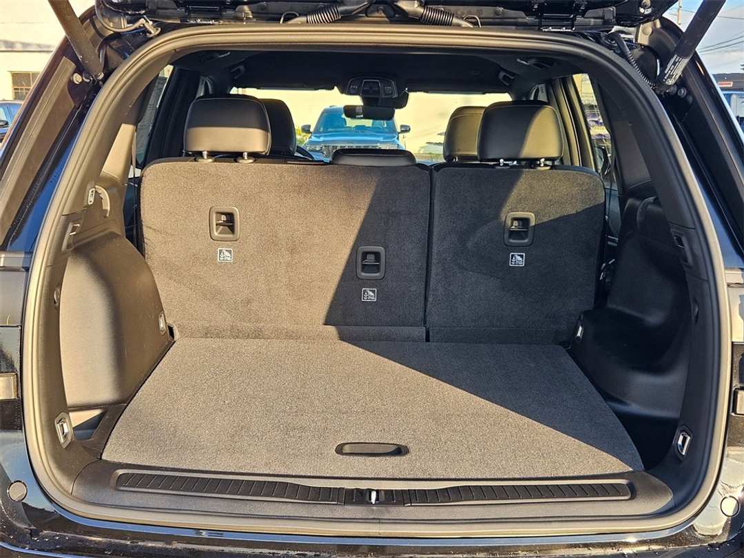 2025 Jeep Grand Cherokee Limited - Image 29