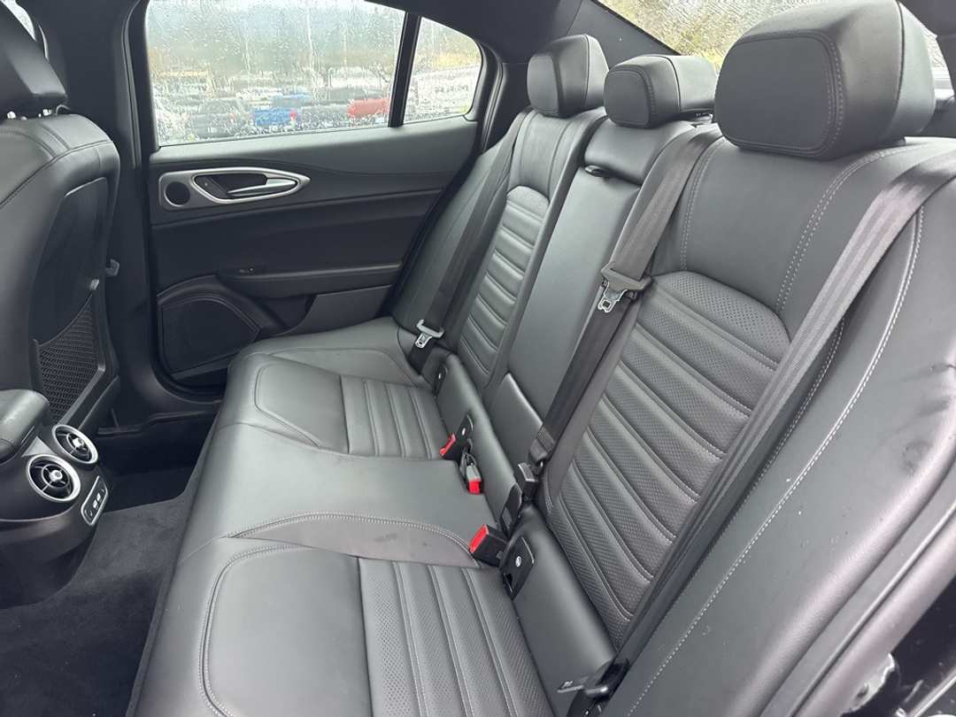 2026 Alfa Romeo Giulia Base - Image 28