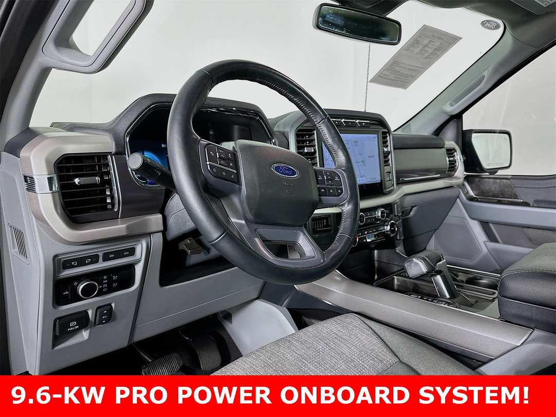 2023 Ford F-150 Lightning XLT - Image 13