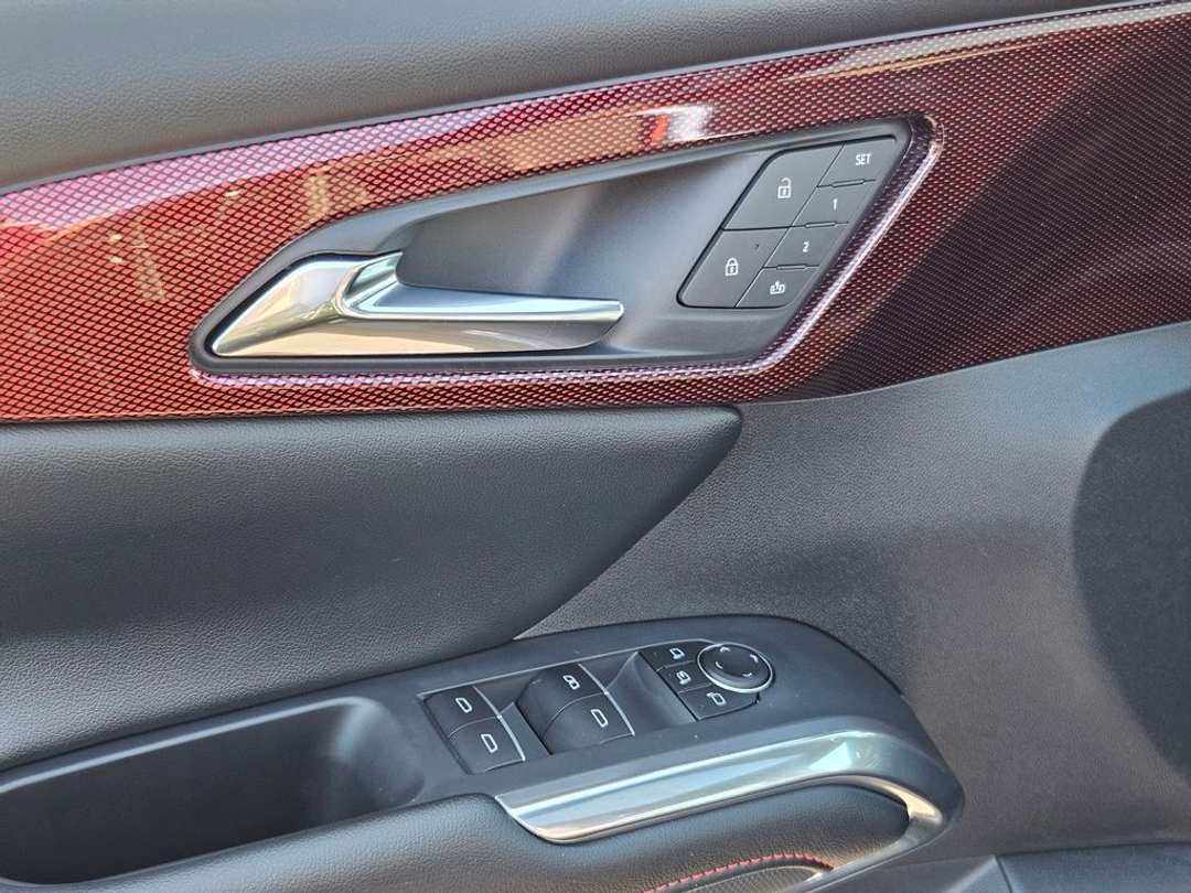 2026 Chevrolet Traverse RS - Image 11