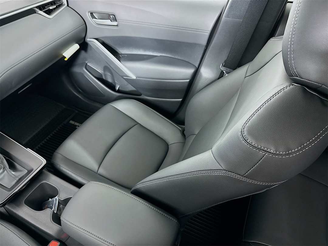 2026 Toyota Corolla Cross XLE - Image 25