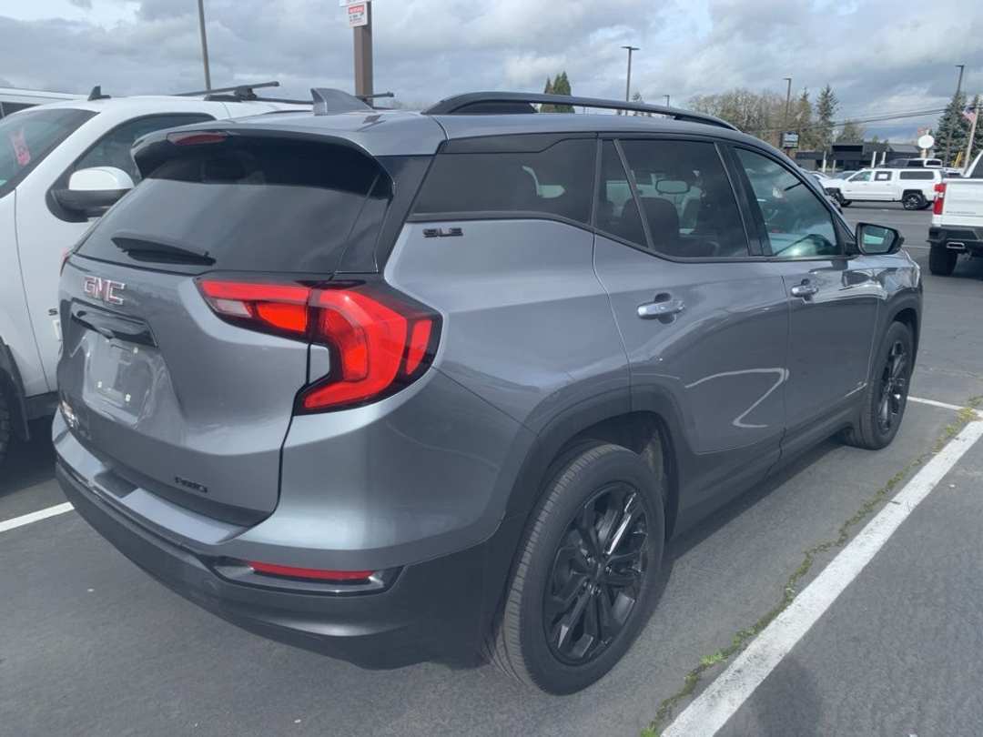 2020 GMC Terrain SLE - Image 3