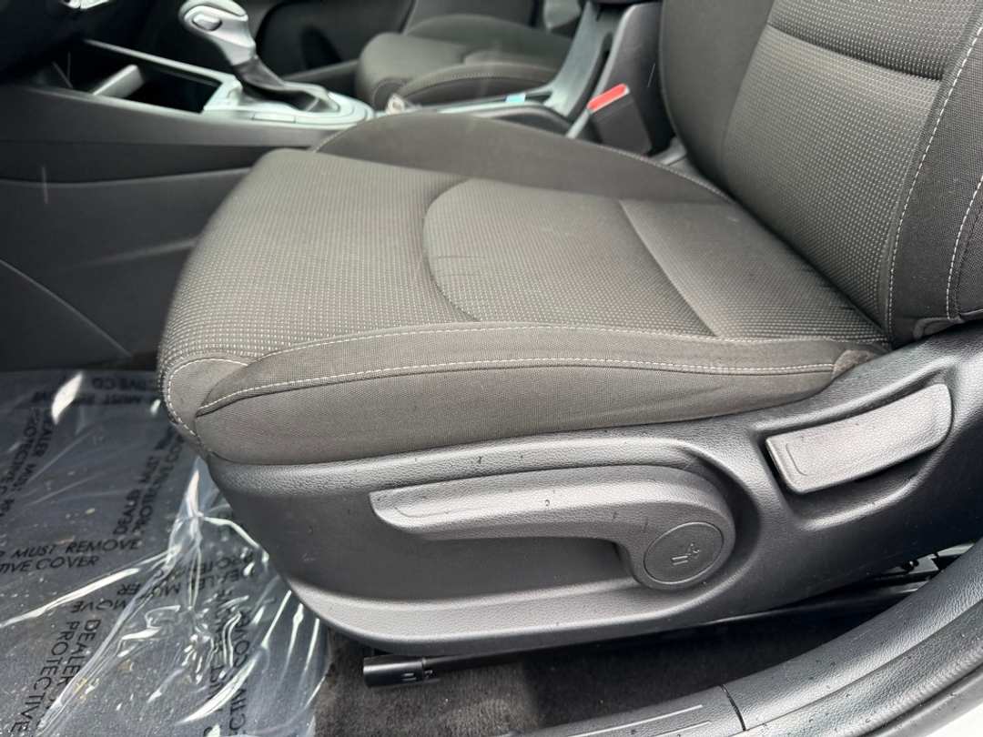 2021 Kia Forte LXS - Image 13