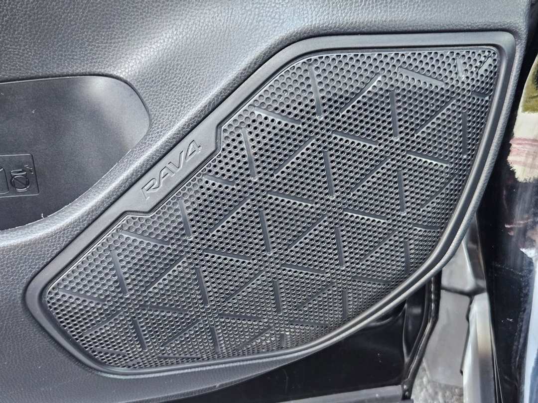 2024 Toyota Rav4 LE - Image 12