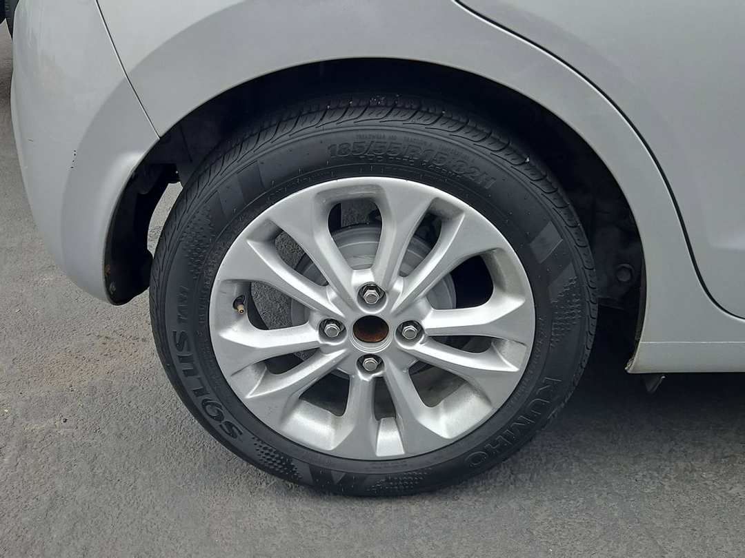 2021 Chevrolet Spark 1LT - Image 30