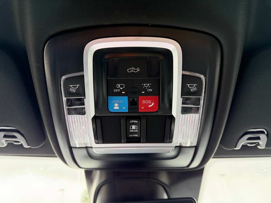 2026 Ram 3500 Laramie - Image 29