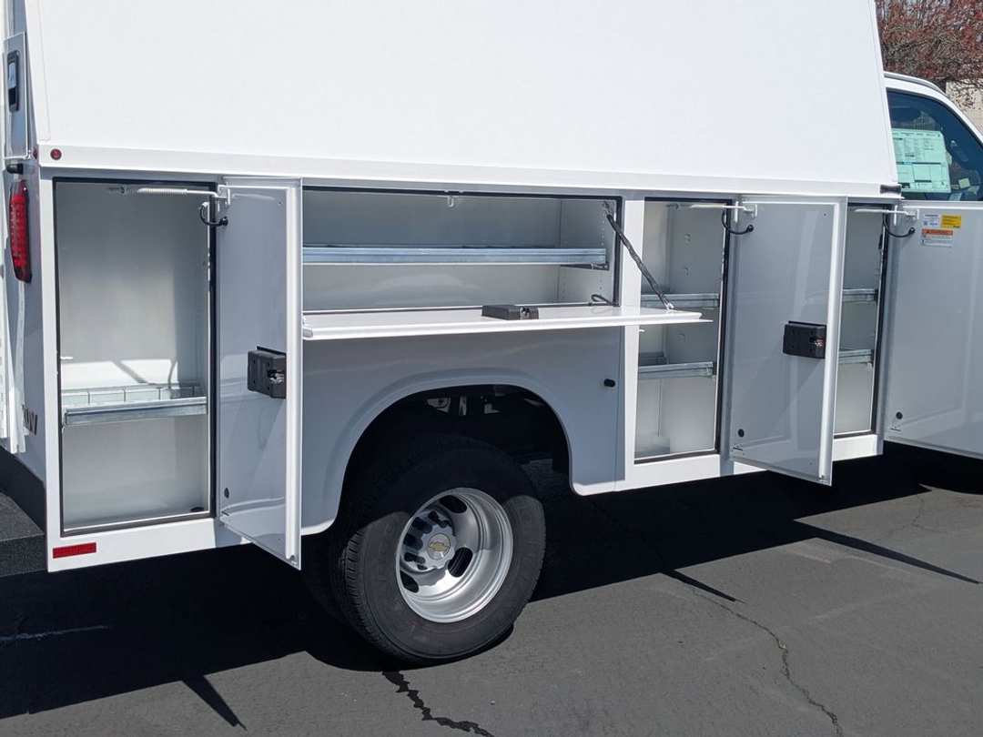 2024 Chevrolet Express 3500 Work - Image 17