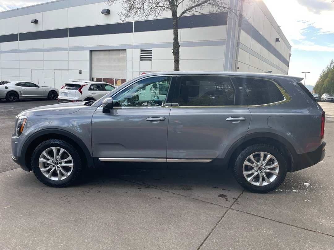 2021 Kia Telluride LX - Image 6