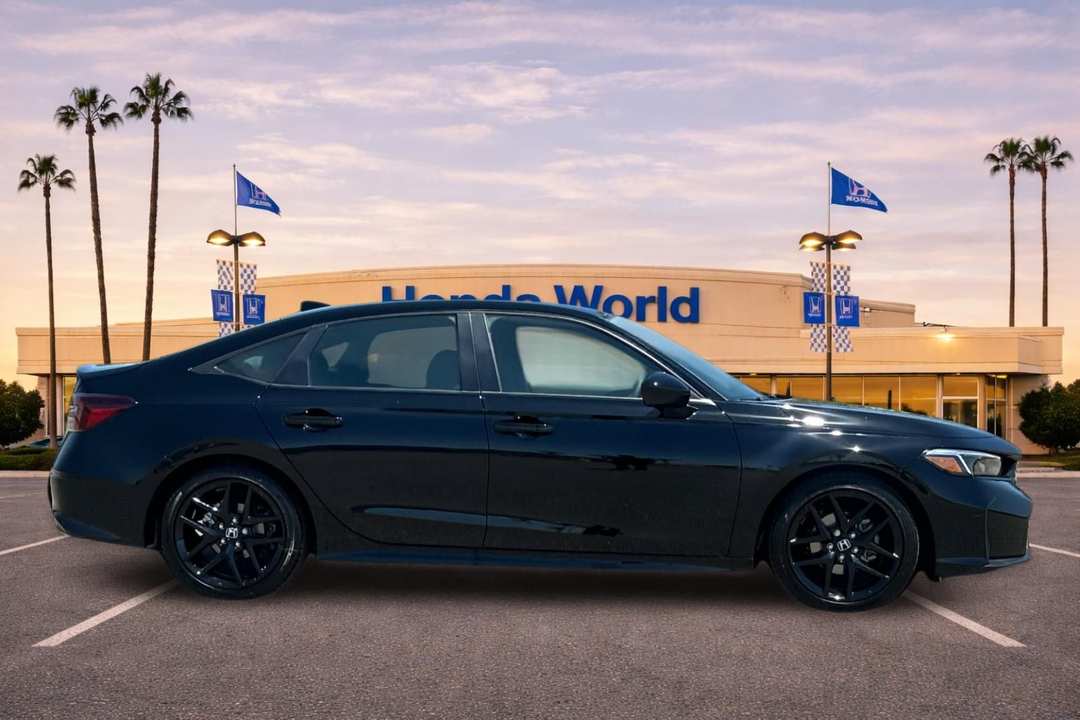 2026 Honda Civic Sport - Image 3