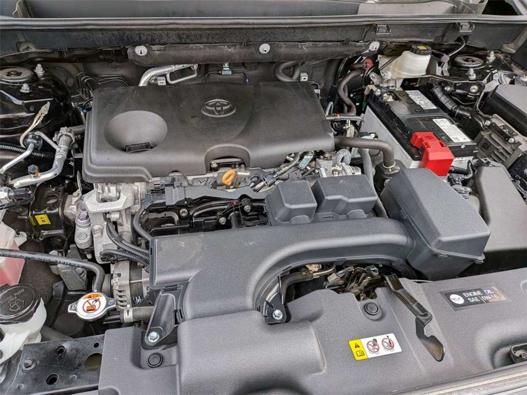 2024 Toyota Rav4 LE - Image 33