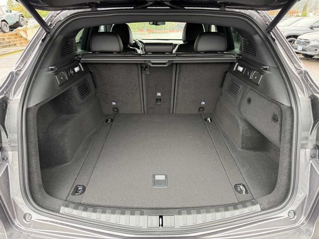 2026 Alfa Romeo Stelvio - Image 11