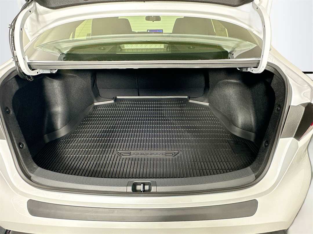 2026 Toyota Corolla SE - Image 24