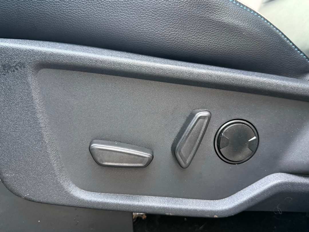 2024 Ford Bronco Wildtrak - Image 28