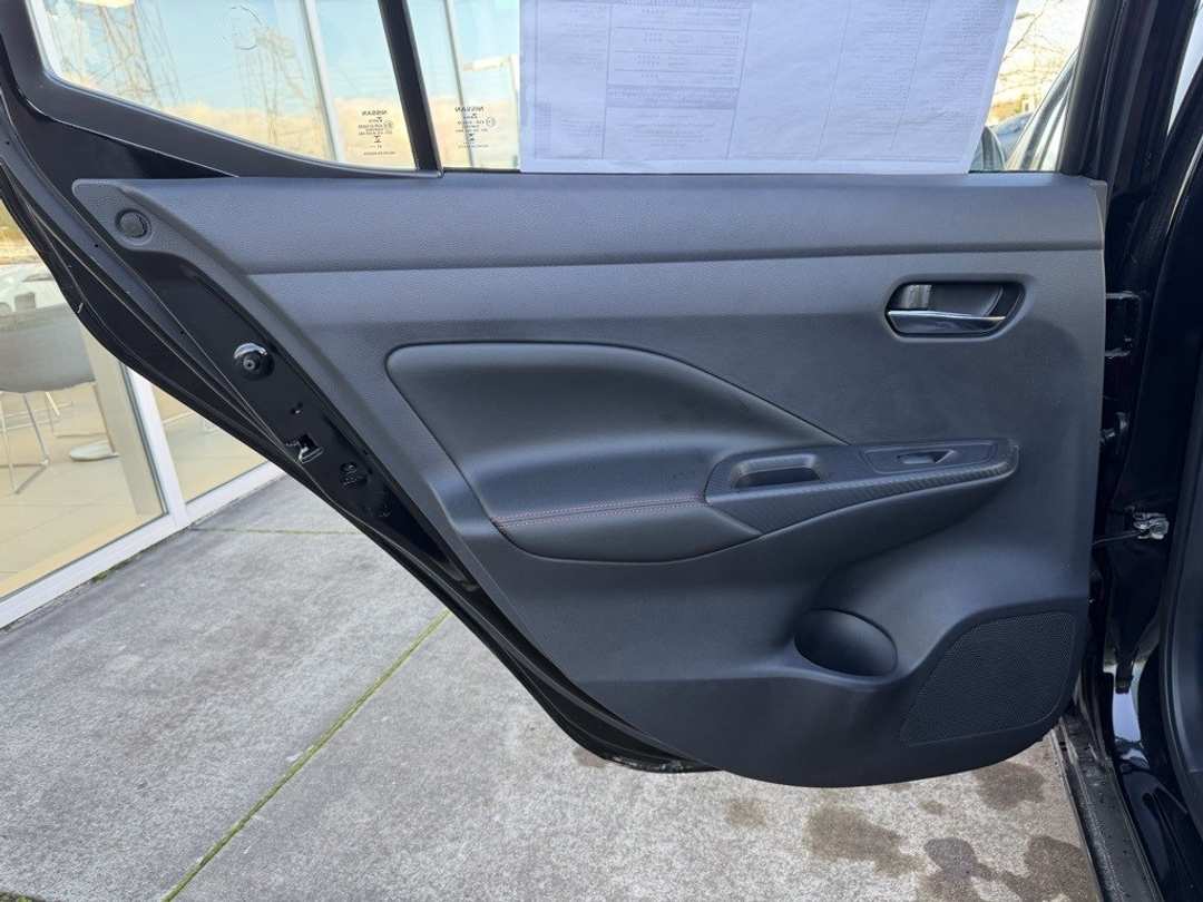 2025 Nissan Versa 1.6 SR - Image 26