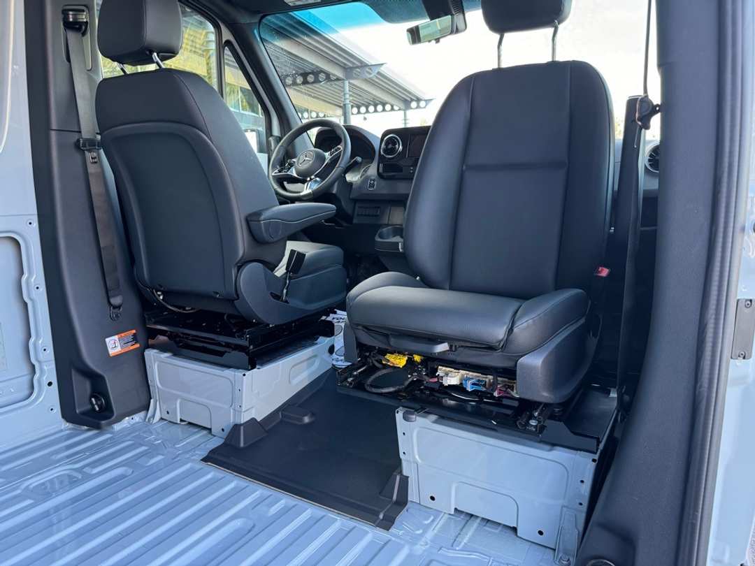 2025 Mercedes-Benz Sprinter 2500 Cargo 144 WB - Image 13