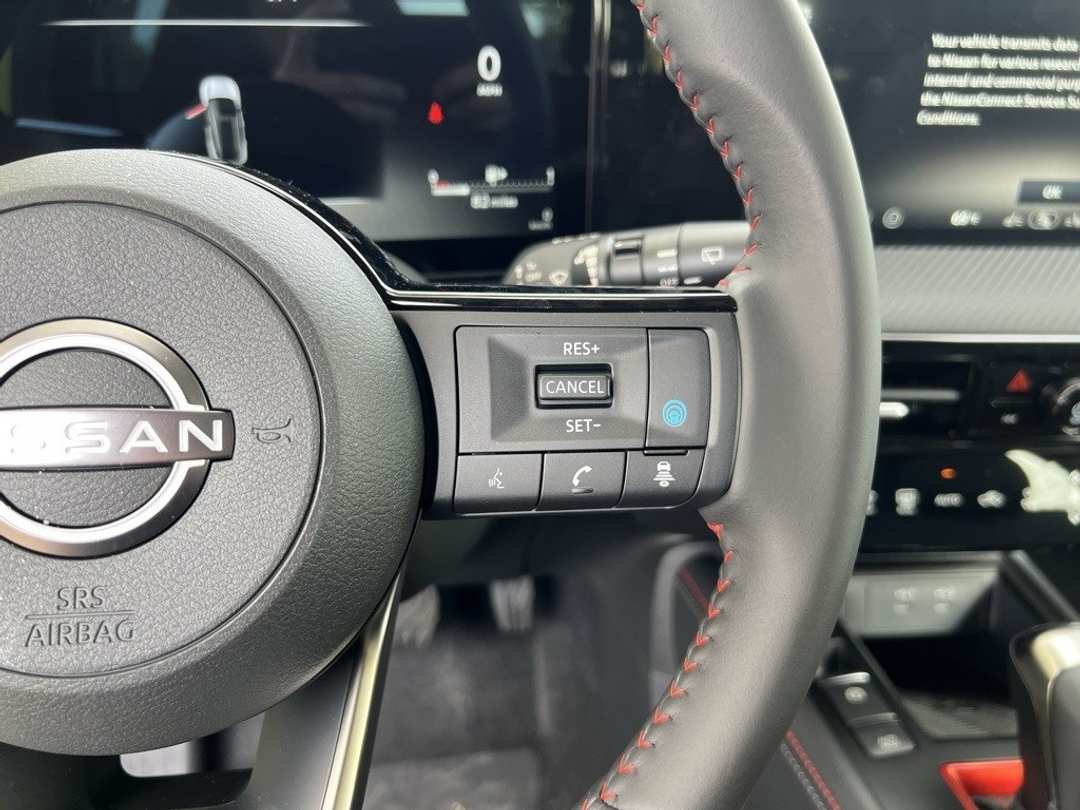 2026 Nissan Kicks SR - Image 15