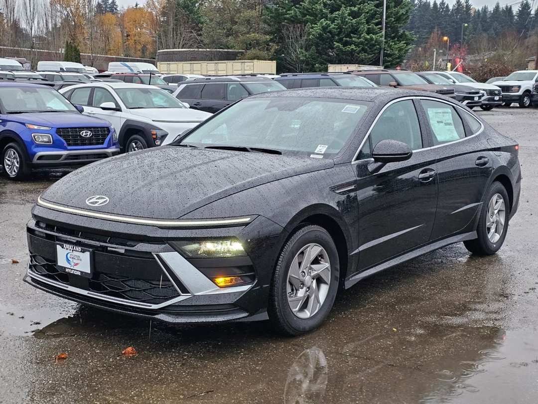 2026 Hyundai Sonata SE - Image 3