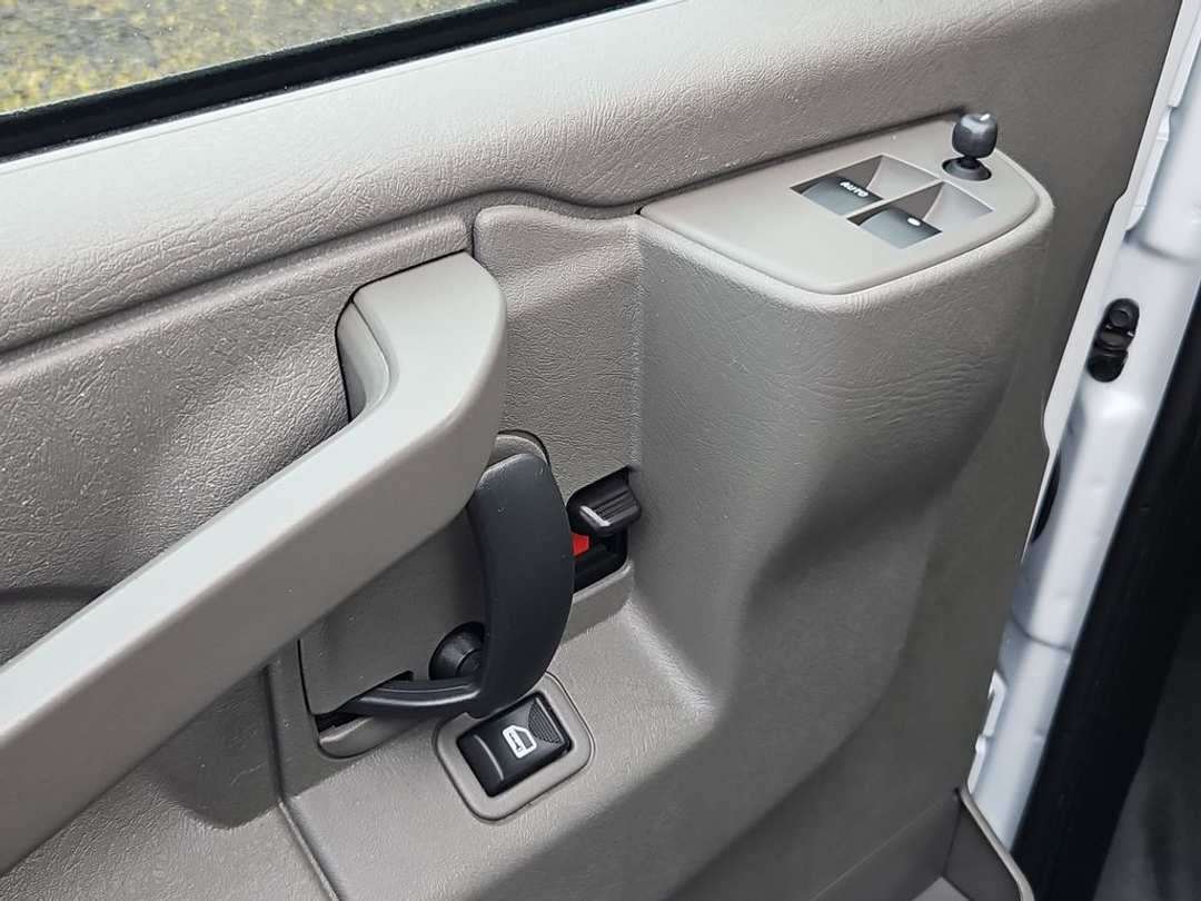 2023 Chevrolet Express 3500 LS - Image 11