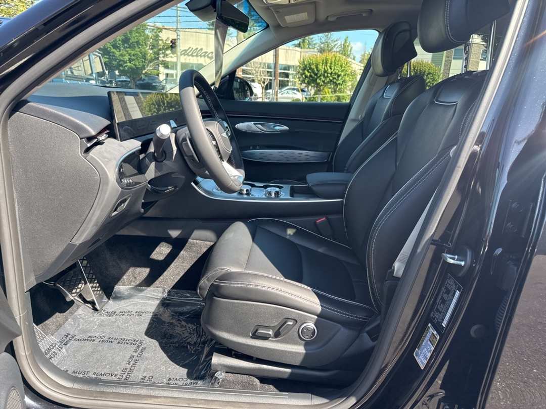 2026 Genesis Electrified Gv70 - Image 21