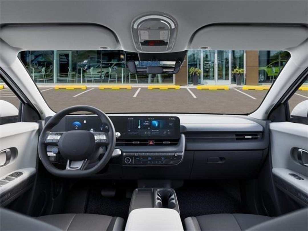 2026 Hyundai Ioniq 5 SE - Image 11