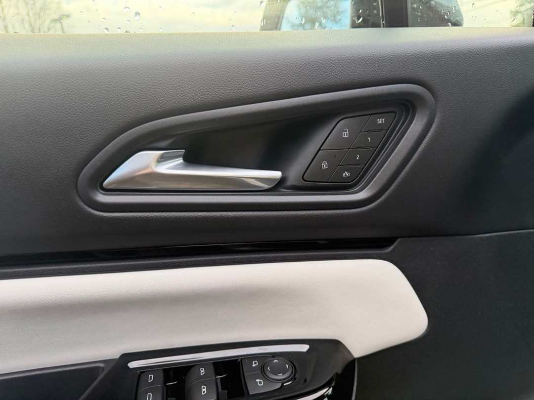 2026 Honda Prologue Touring - Image 12