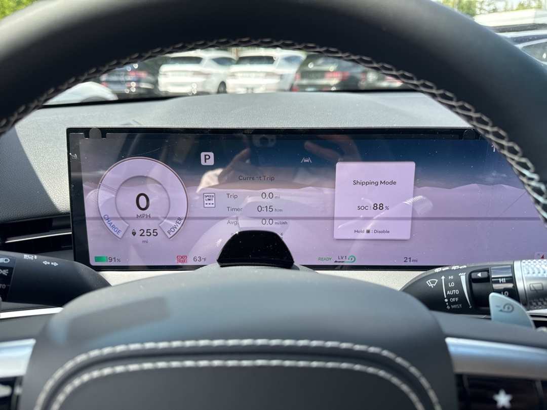 2026 Genesis Electrified Gv70 - Image 24