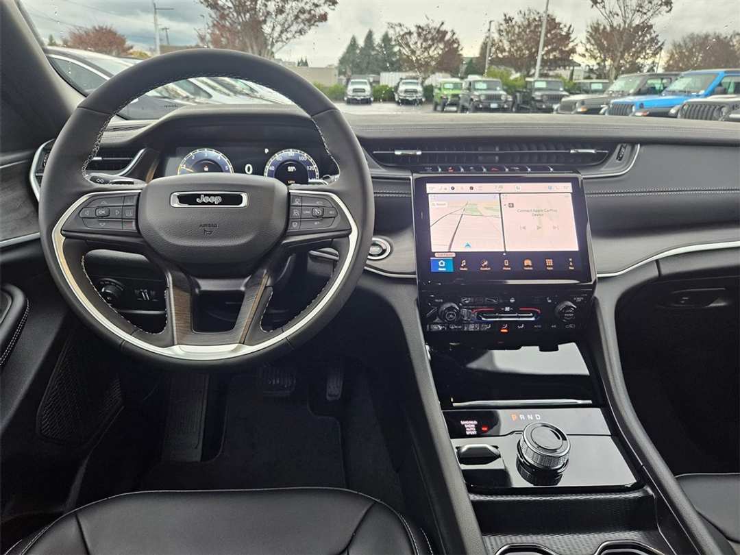 2025 Jeep Grand Cherokee L Limited - Image 27