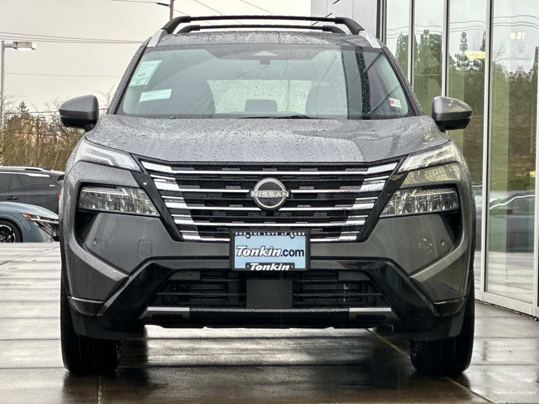 2026 Nissan Rogue Platinum - Image 8