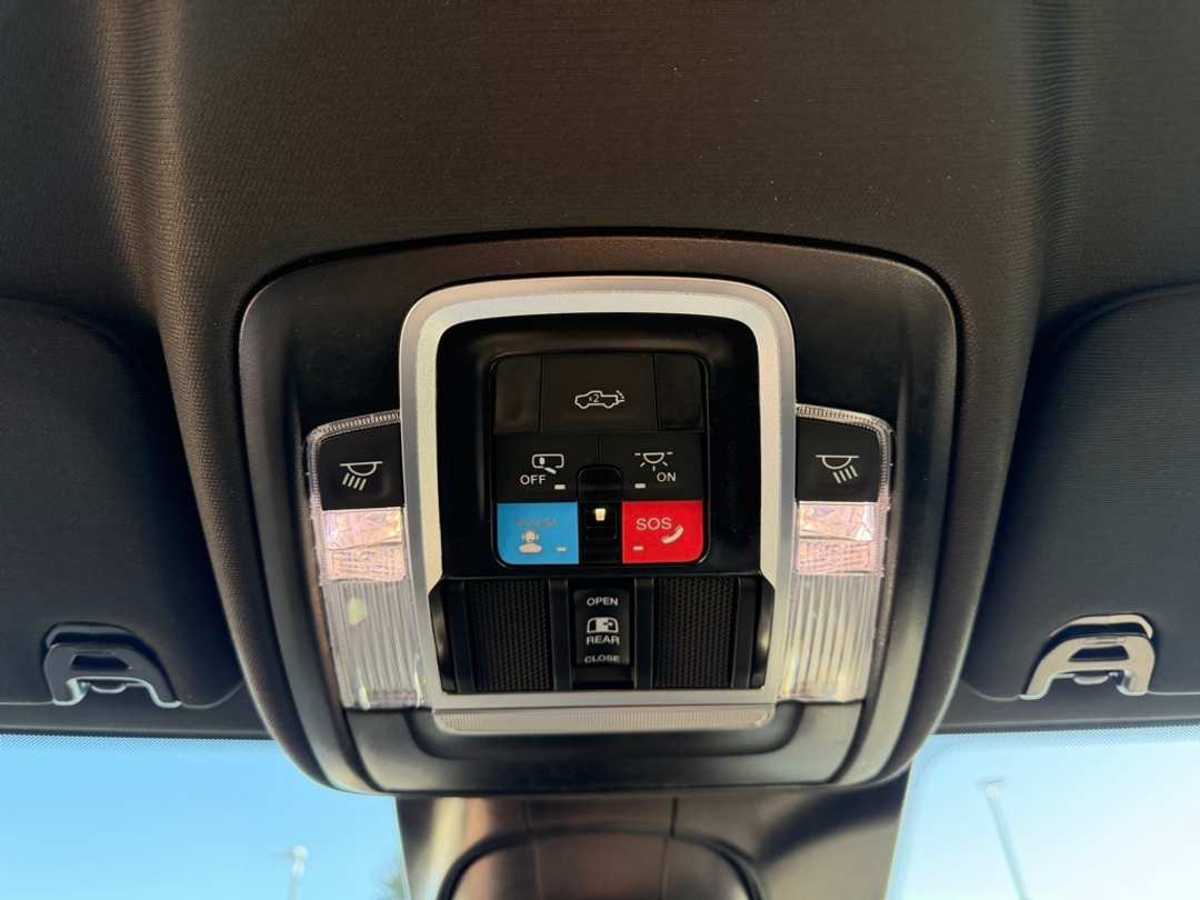 2026 Ram 3500 Laramie - Image 28