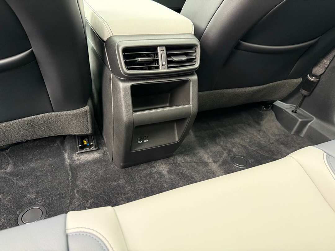 2025 Honda Prologue Touring - Image 15