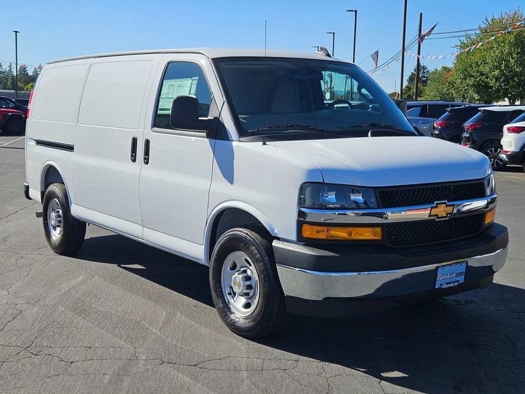 2025 Chevrolet Express 2500 Work - Image 8