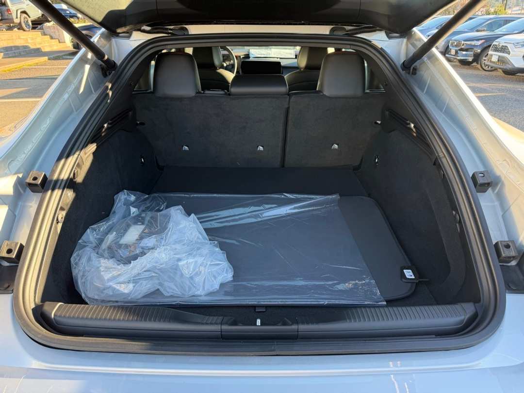 2026 Dodge Charger R/T Scat Pack - Image 11