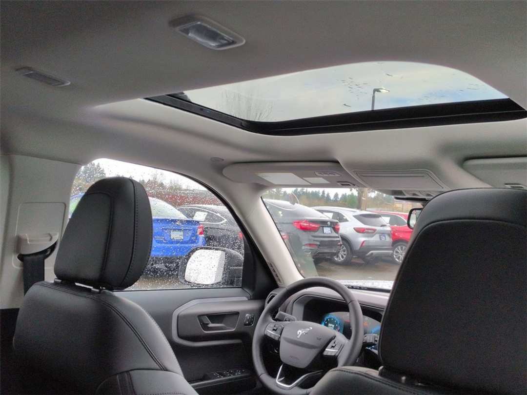 2025 Ford Bronco Sport Outer Banks - Image 30