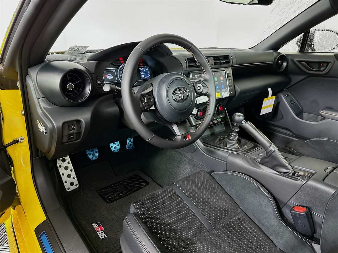 2026 Toyota Gr86 Yuzu Edition - Image 9