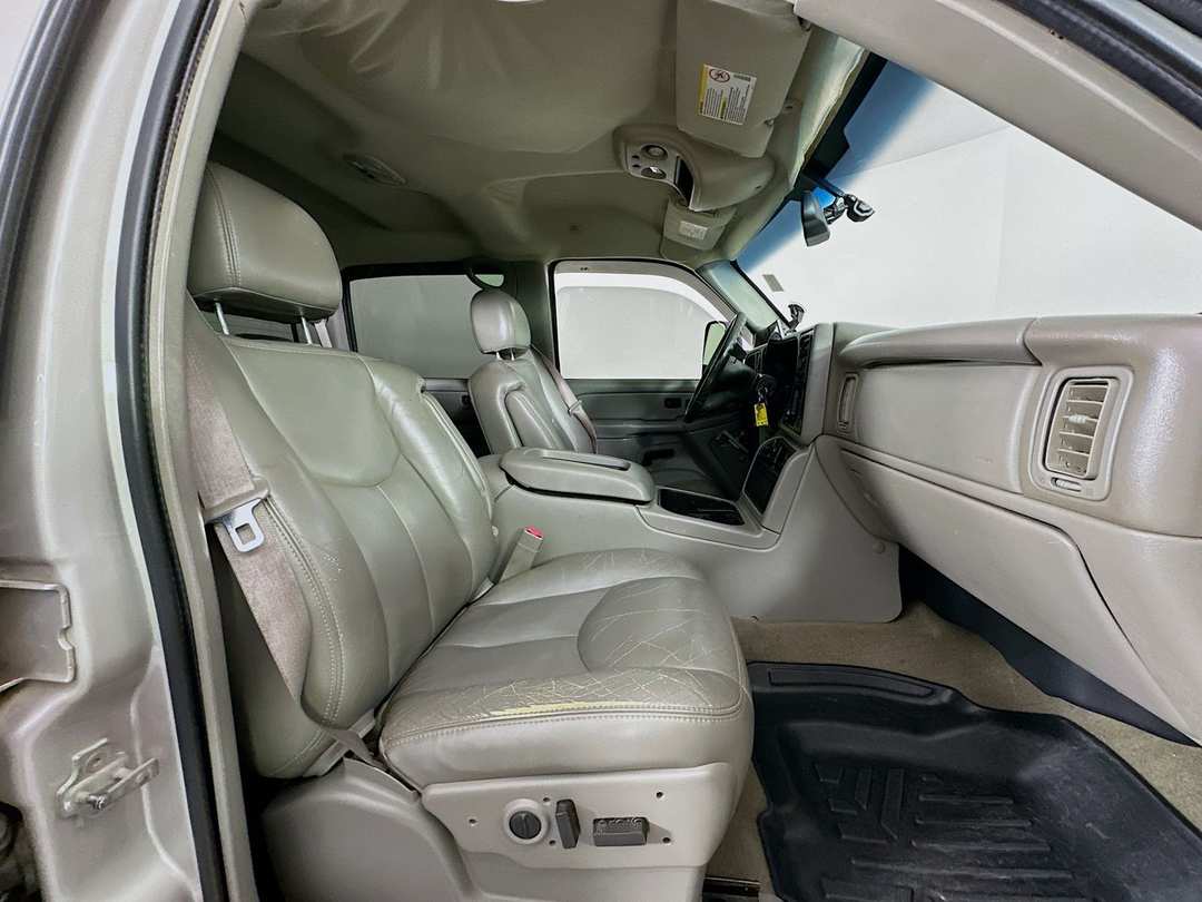 2006 Chevrolet Silverado 2500Hd LT - Image 27