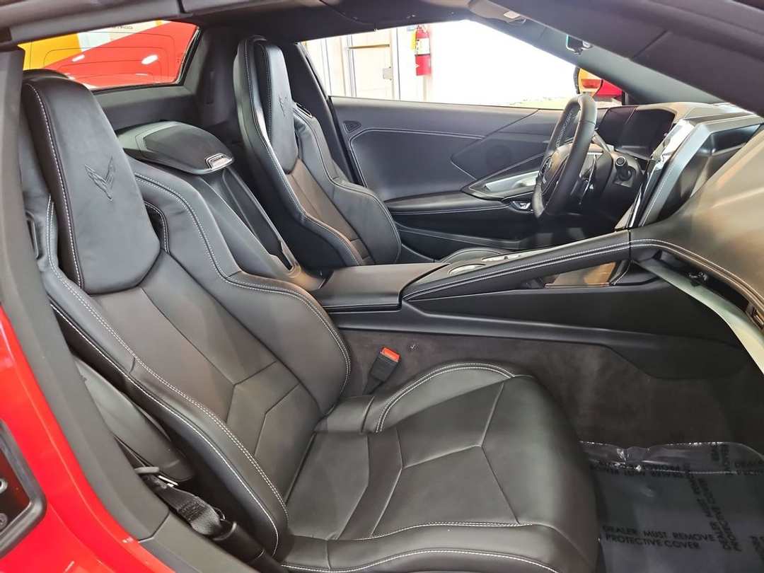 2026 Chevrolet Corvette Stingray - Image 27