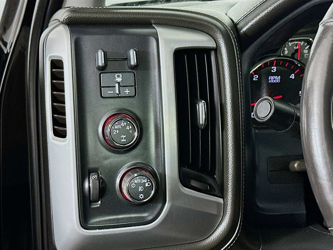 2016 GMC Sierra 1500 SLT - Image 11