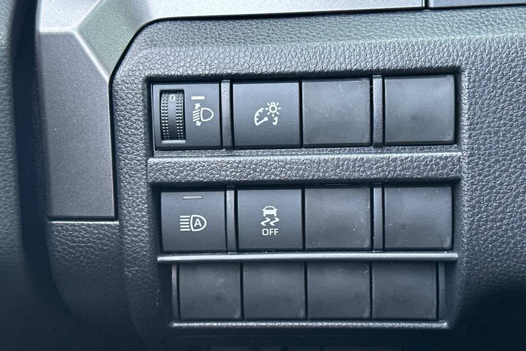 2025 Toyota Tacoma TRD OffRoad - Image 23