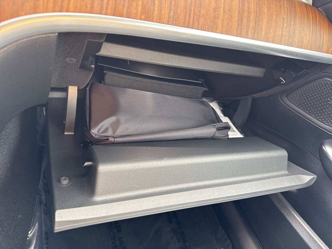 2025 Mercedes-Benz C-Class C 300 - Image 29