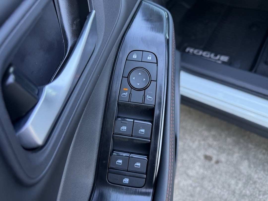 2026 Nissan Rogue Rock Creek - Image 12