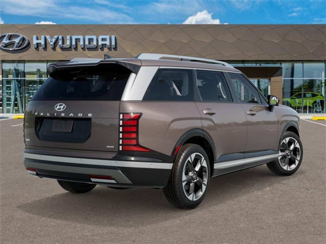 2026 Hyundai Palisade Limited - Image 4