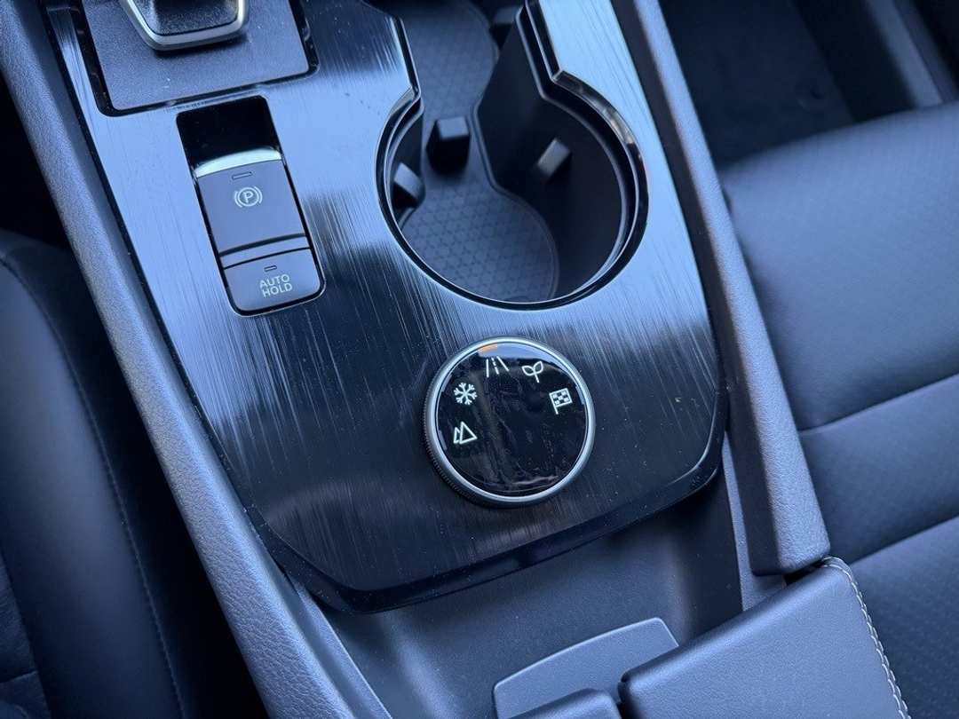 2026 Nissan Rogue Dark Armor - Image 22