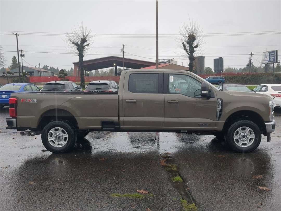 2026 Ford F-250Sd XLT - Image 6