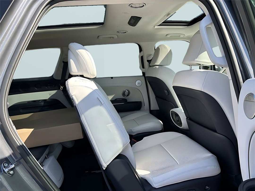 2026 Hyundai Palisade Calligraphy - Image 32