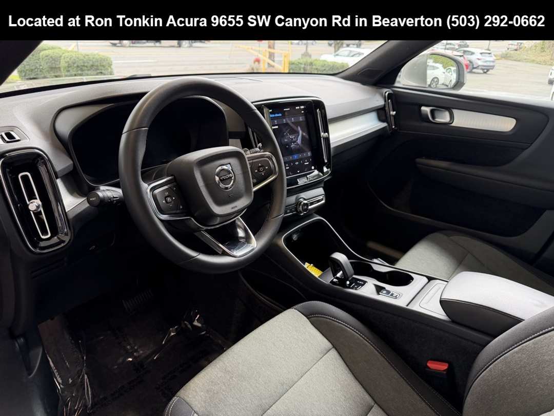 2024 Volvo Xc40 B5 Core - Image 17