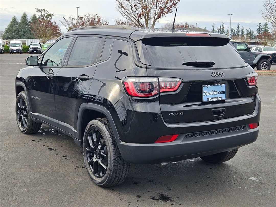 2026 Jeep Compass Latitude - Image 4