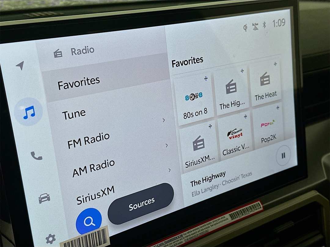 2025 Toyota Tacoma TRD Off Road - Image 15