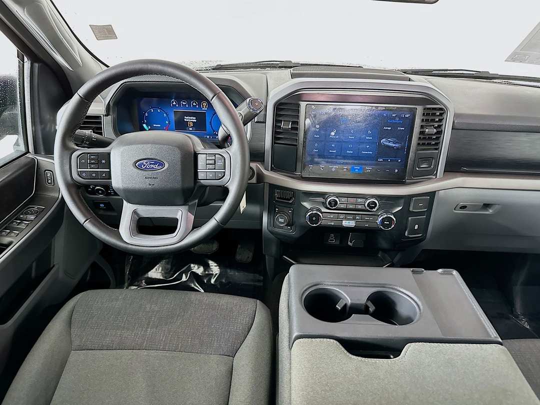 2025 Ford F-150 XLT - Image 21